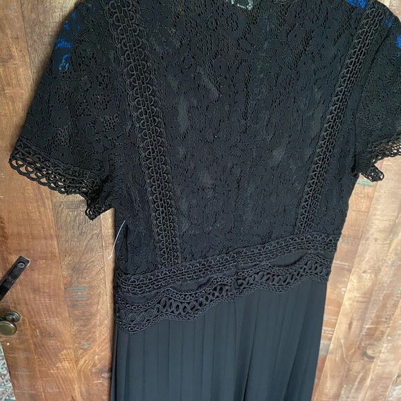 Zara black lace midi - Picture 5 of 5